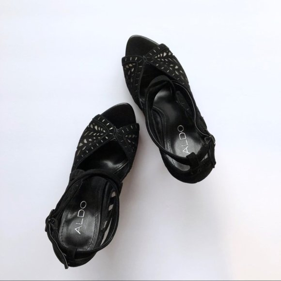 New ALDO Suede Perforated Platform Heels Black Gold Sz 5 - Picture 4 of 9